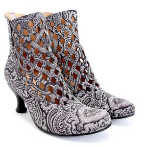 John Fluevog BELLEVUE  DEVERE Black Paisley Bootie Size 9.5